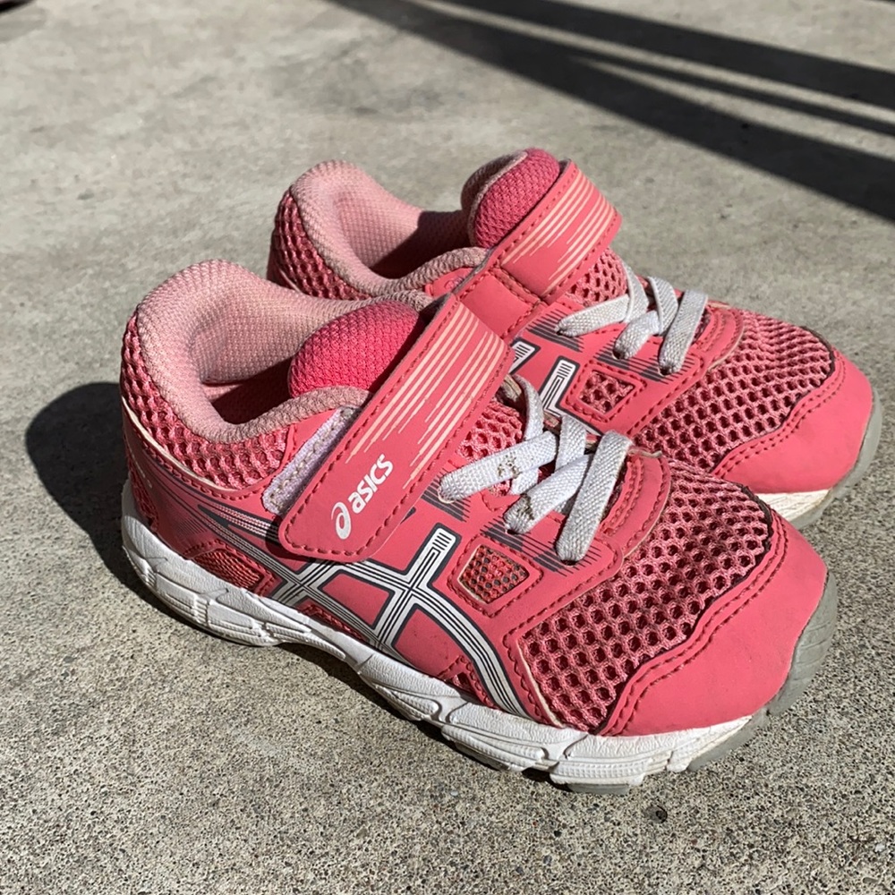 ASICS runner